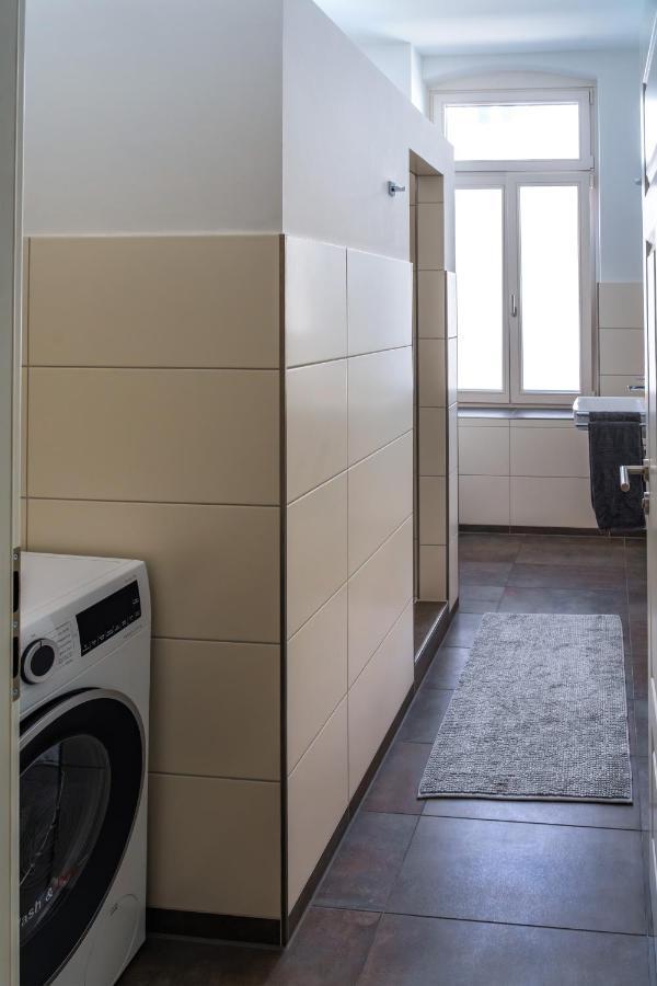אולדנבורג Modern 6 Bathroom Villa In The City מראה חיצוני תמונה